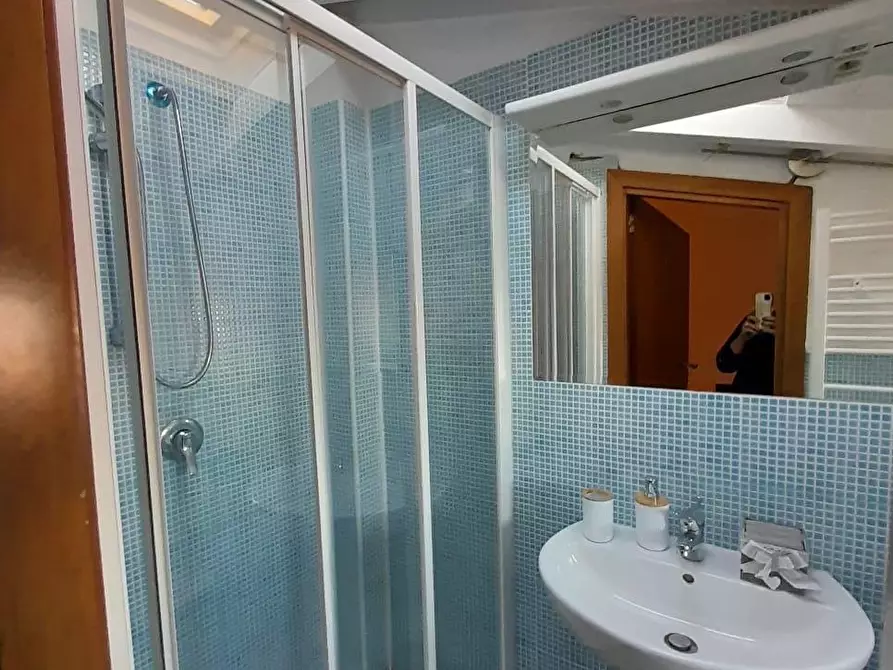 Immagine 11 di Appartamento in vendita  a La Spezia