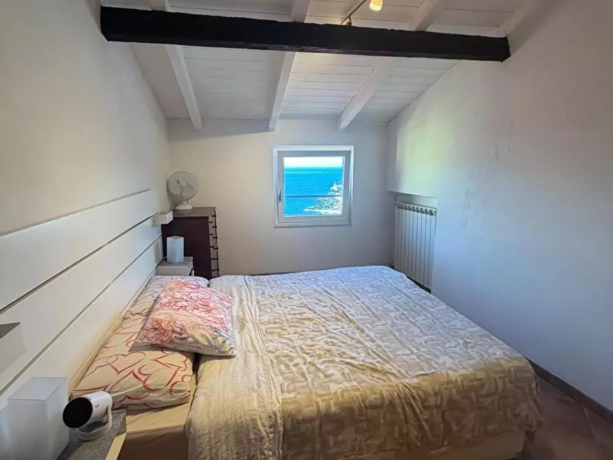 Immagine 15 di Appartamento in vendita  a La Spezia