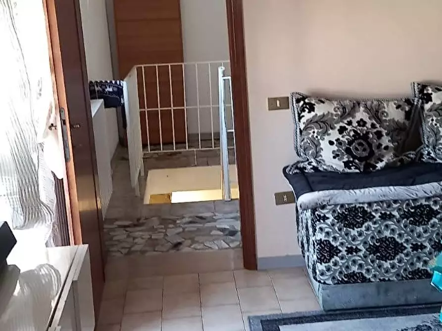 Immagine 17 di Casa bifamiliare in vendita  a Santa Maria A Monte