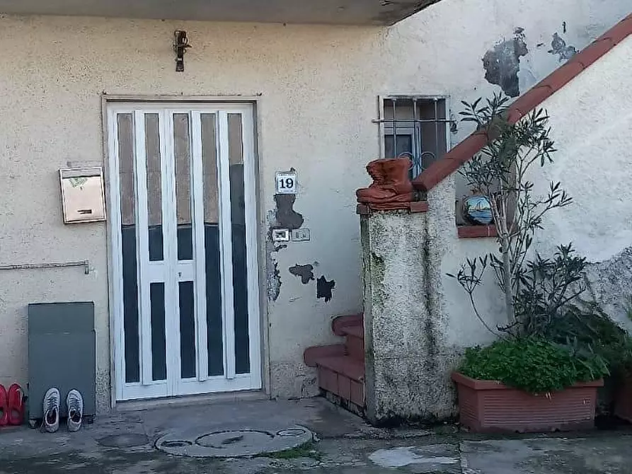 Immagine 1 di Casa bifamiliare in vendita  a Santa Maria A Monte