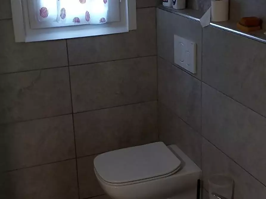 Immagine 27 di Casa bifamiliare in vendita  a Santa Maria A Monte