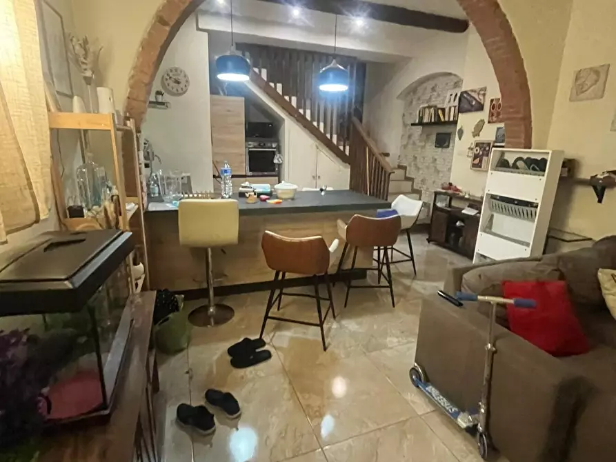 Immagine 1 di Casa indipendente in affitto  a Carrara