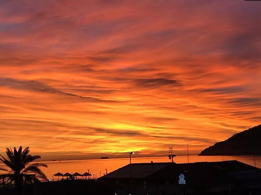 Immagine 3 di Appartamento in affitto  a Carrara