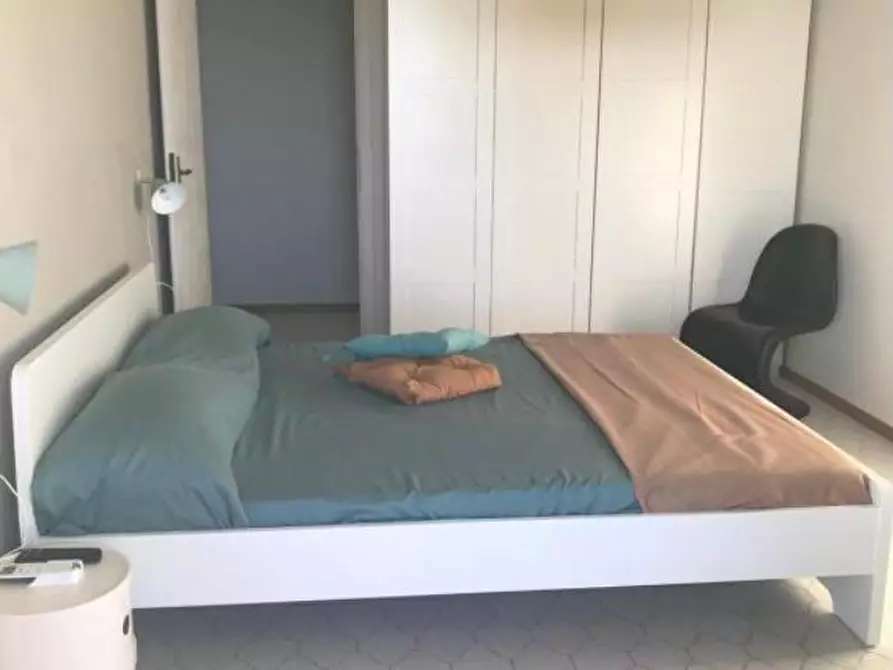 Immagine 9 di Appartamento in affitto  a Carrara