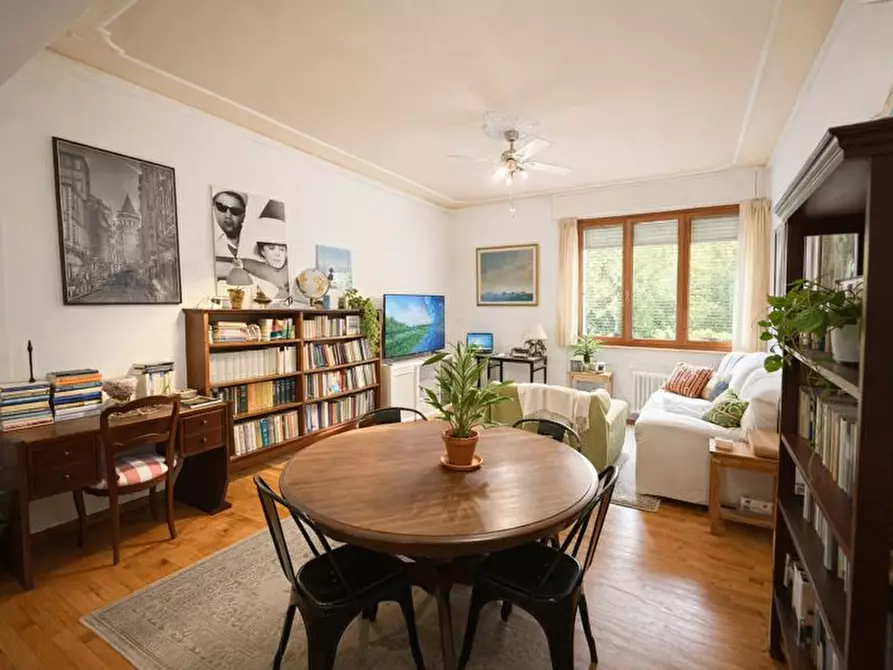 Immagine 2 di Appartamento in vendita  a Cascina