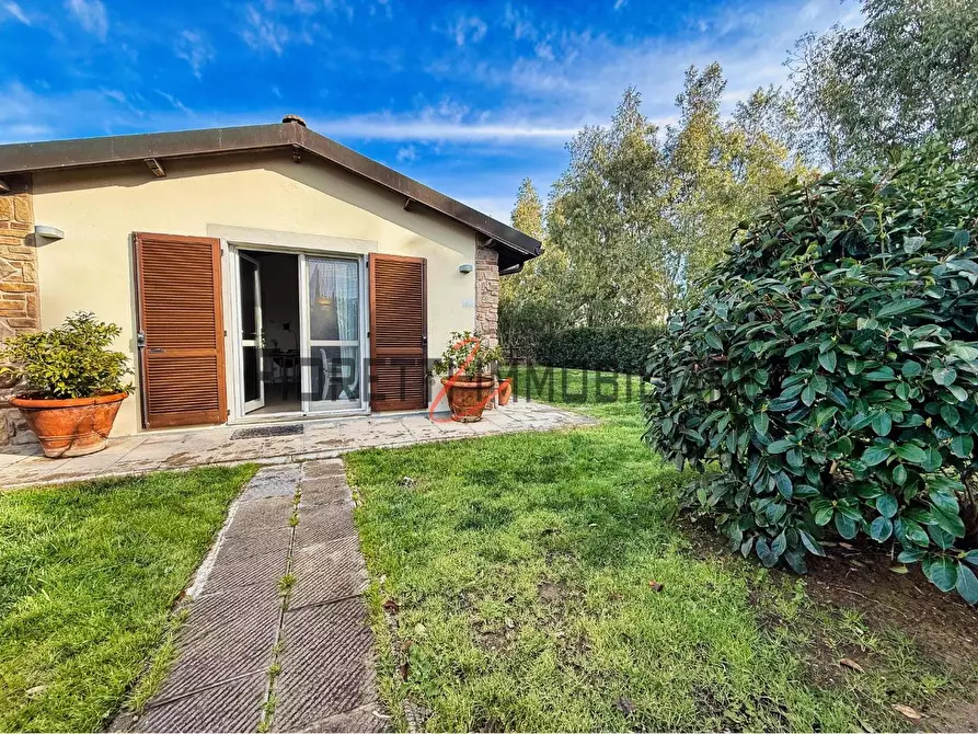 Immagine 41 di Appartamento in vendita  a Piombino