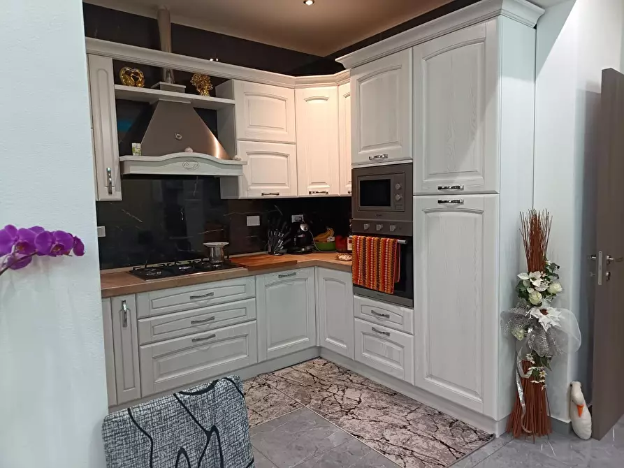 Immagine 6 di Appartamento in vendita  a Livorno