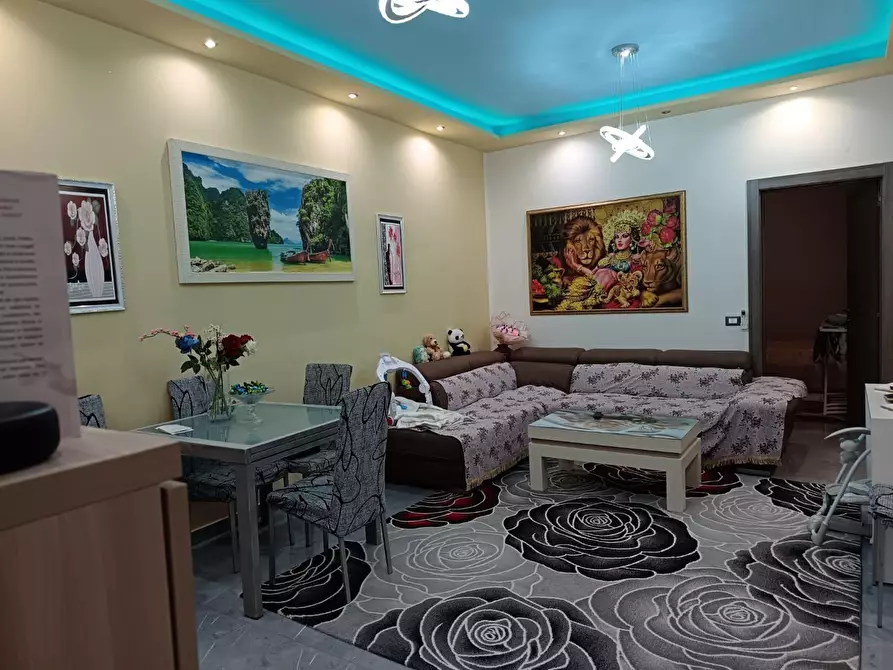 Immagine 5 di Appartamento in vendita  a Livorno