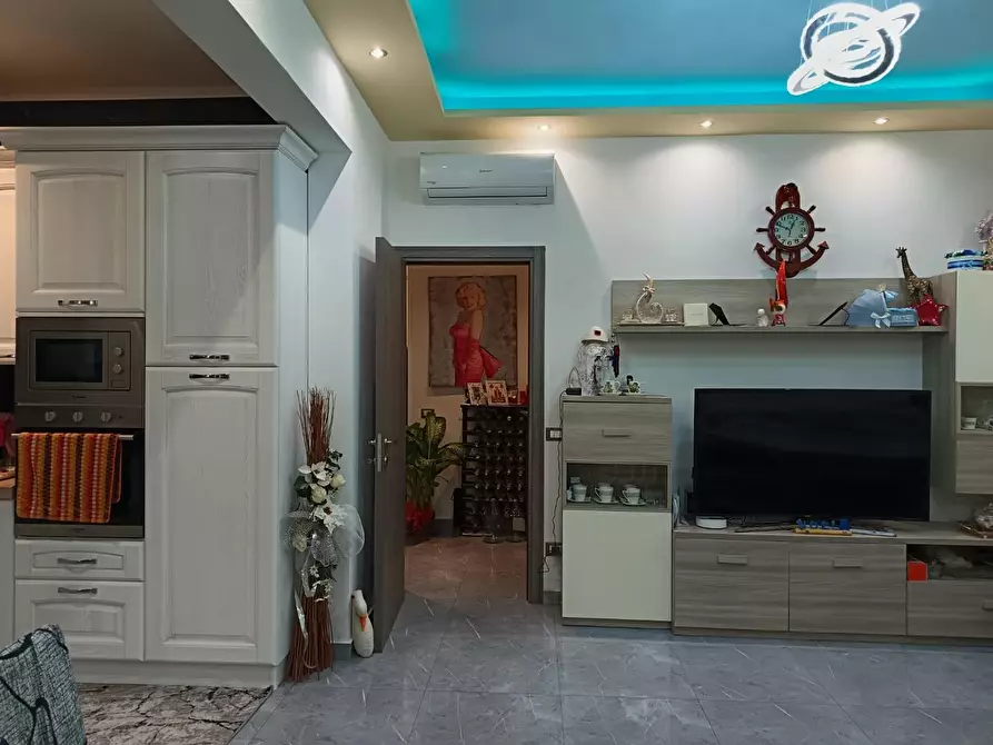 Immagine 2 di Appartamento in vendita  a Livorno