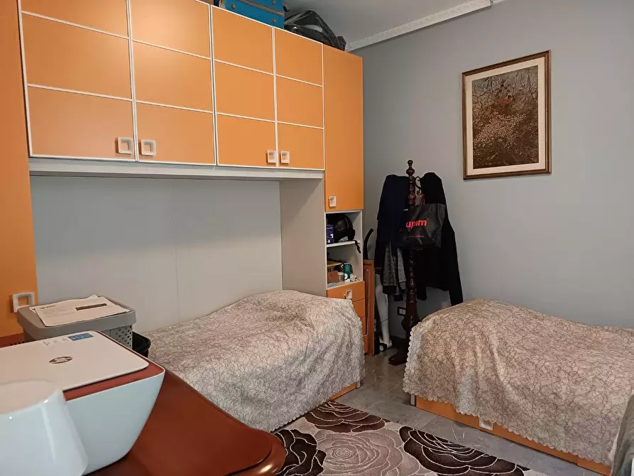 Immagine 19 di Appartamento in vendita  a Livorno