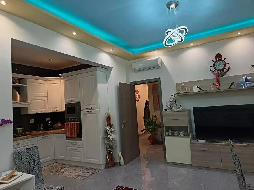 Immagine 9 di Appartamento in vendita  a Livorno