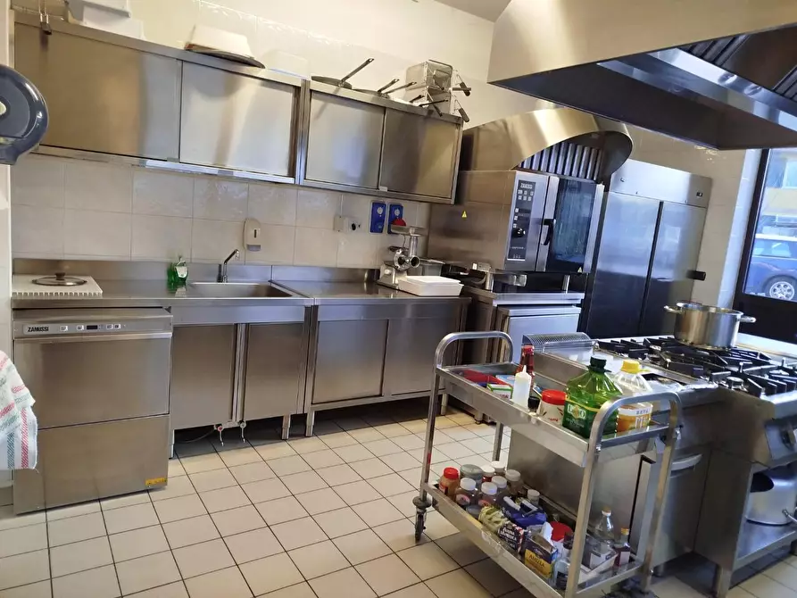 Immagine 11 di Bar / Ristorante in vendita  a Orbassano