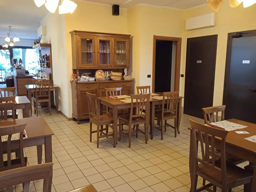 Immagine 8 di Bar / Ristorante in vendita  a Orbassano
