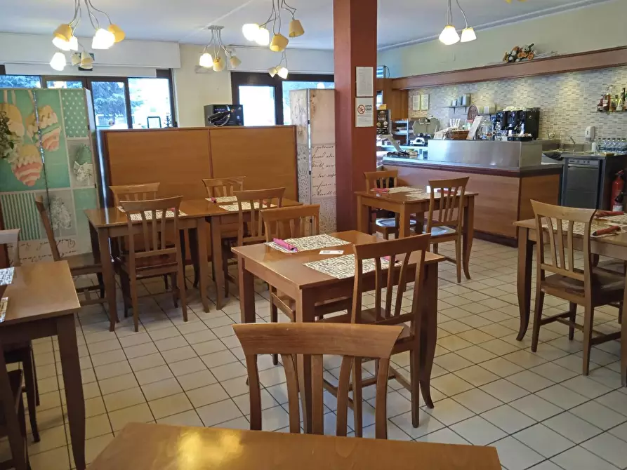 Immagine 10 di Bar / Ristorante in vendita  a Orbassano