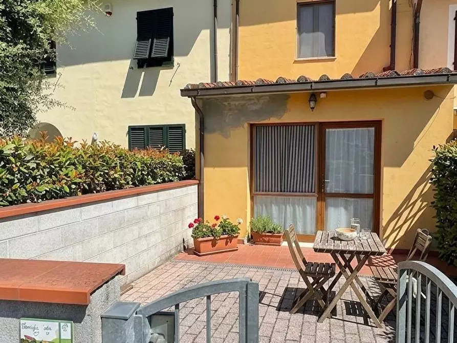 Immagine 1 di Terratetto in vendita  a Ponsacco