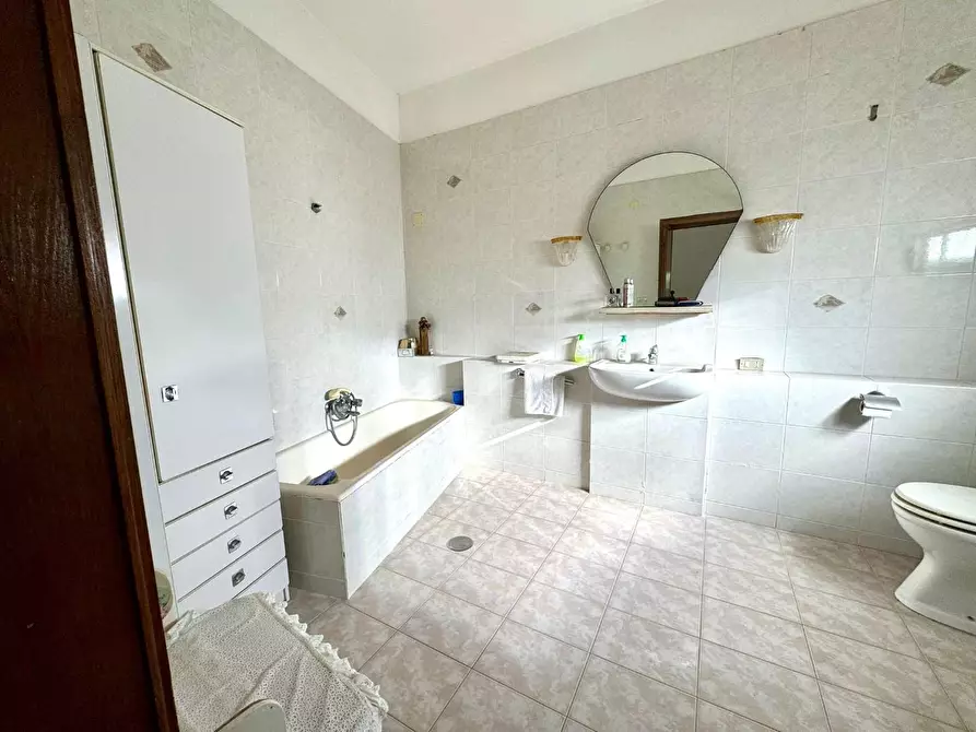 Immagine 16 di Casa indipendente in vendita  a Monteroni Di Lecce