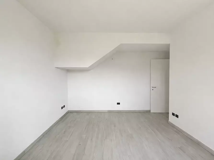 Immagine 15 di Villa in vendita  a Capannori