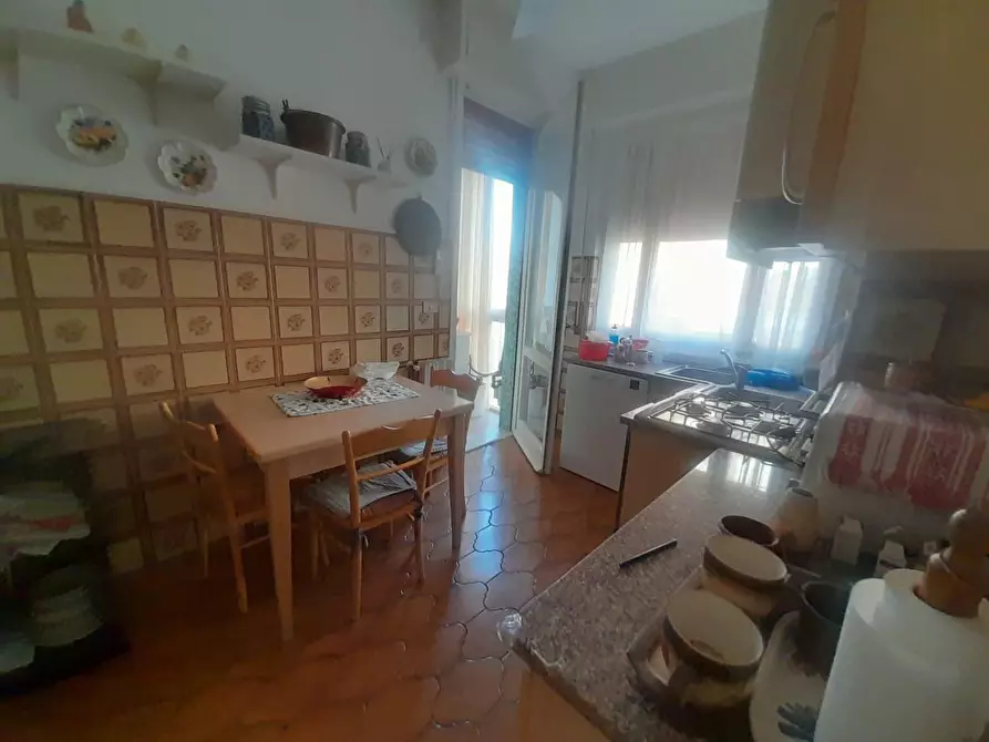 Immagine 3 di Appartamento in vendita  a Livorno