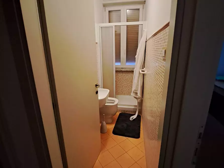 Immagine 12 di Appartamento in vendita  a Livorno