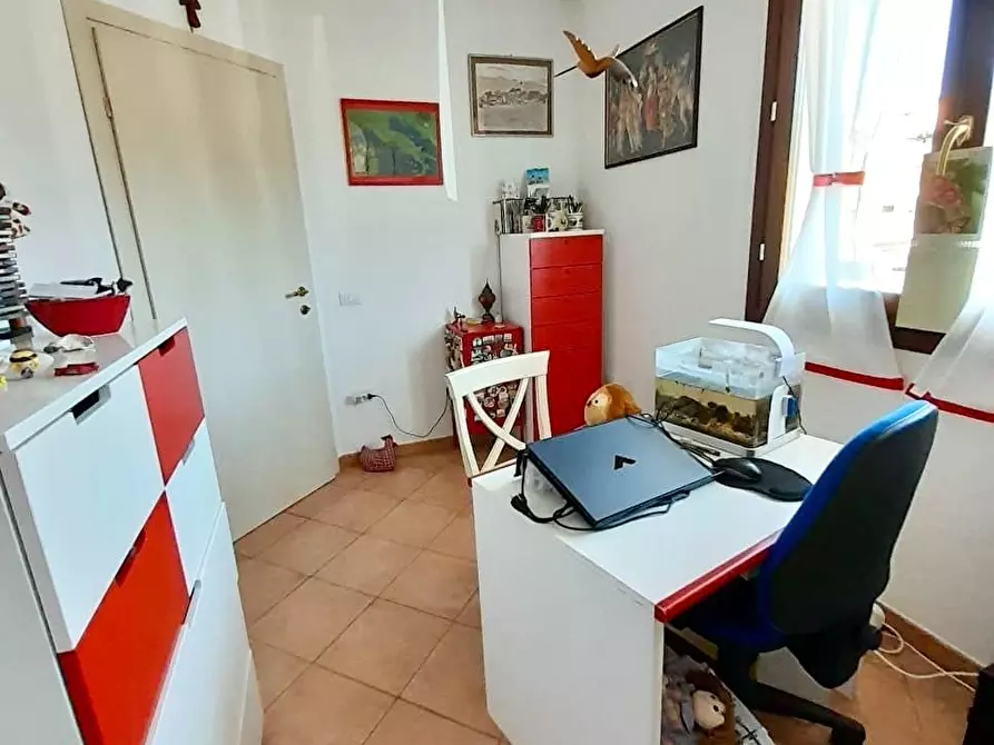 Immagine 16 di Appartamento in vendita  a Montopoli In Val D'arno