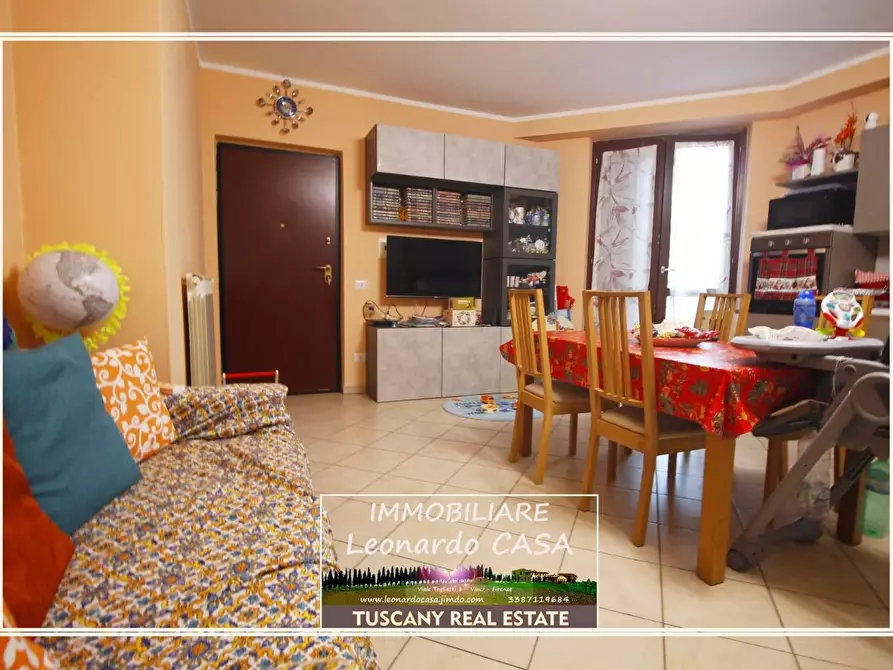 Immagine 1 di Appartamento in vendita  a Capraia E Limite