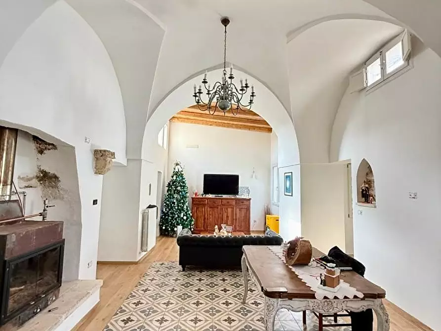 Immagine 2 di Casa indipendente in vendita  a Gagliano Del Capo