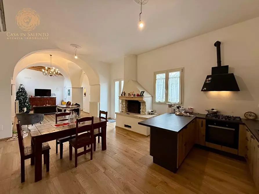 Immagine 18 di Casa indipendente in vendita  a Gagliano Del Capo