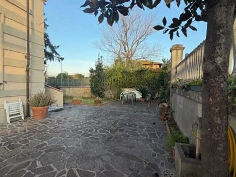 Immagine 4 di Casa bifamiliare in vendita  a Pisa
