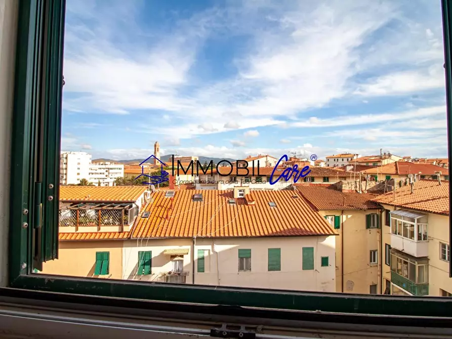 Immagine 7 di Appartamento in vendita  a Livorno