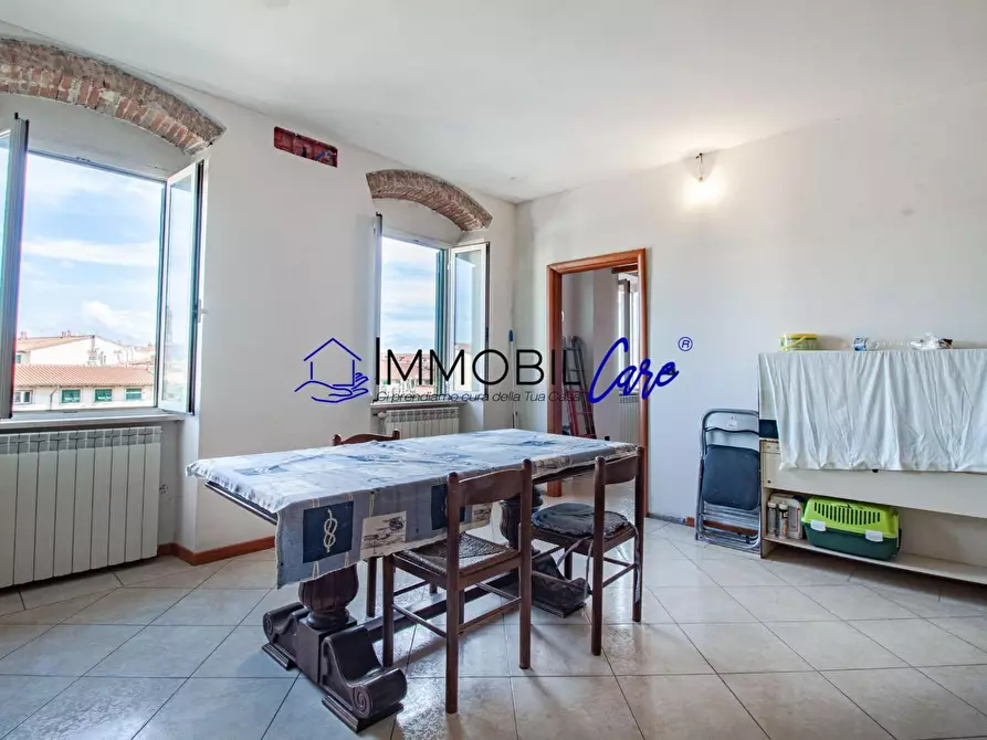 Immagine 2 di Appartamento in vendita  a Livorno