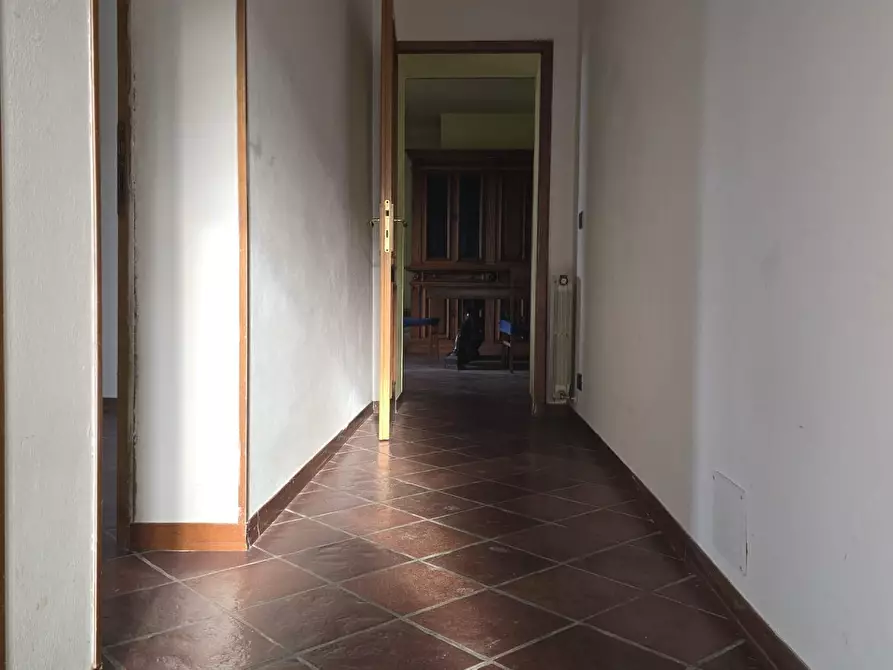 Immagine 17 di Porzione di casa in vendita  a Castelnuovo Berardenga