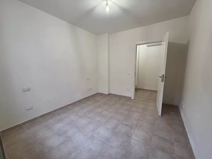 Immagine 17 di Appartamento in vendita  a Camaiore