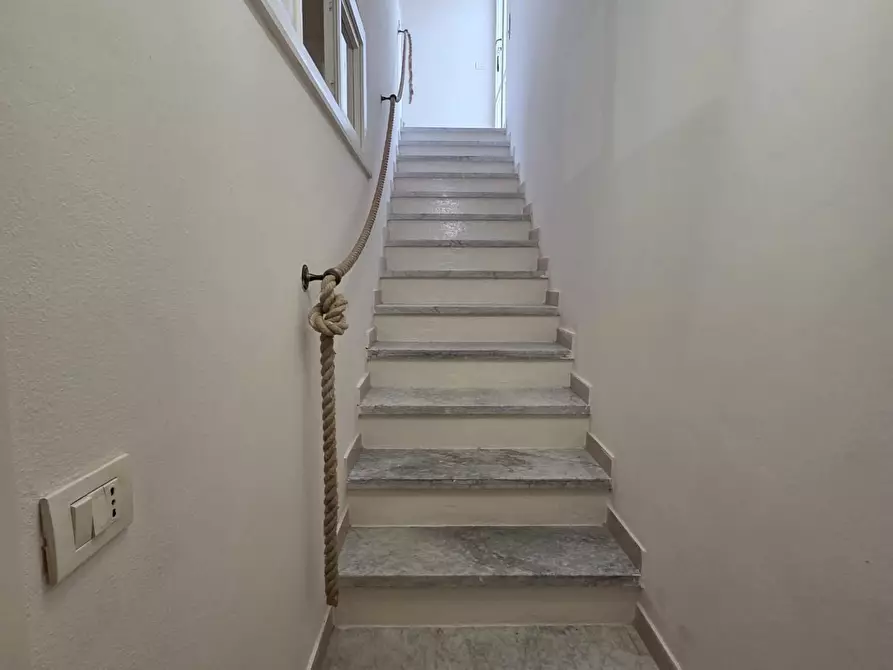 Immagine 2 di Appartamento in vendita  a Camaiore