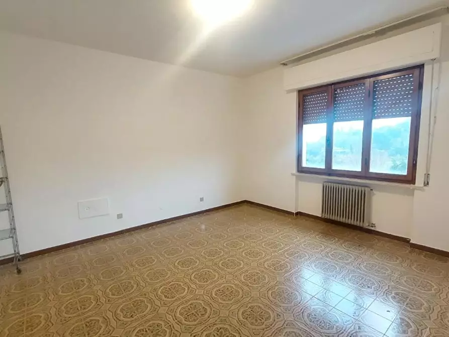 Immagine 10 di Appartamento in vendita  a Buti