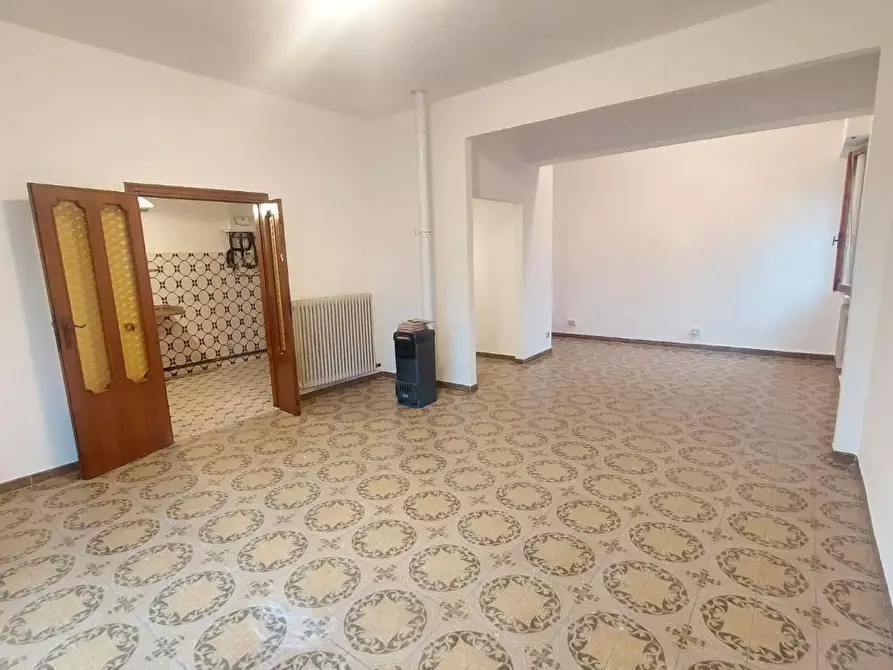 Immagine 2 di Appartamento in vendita  a Buti