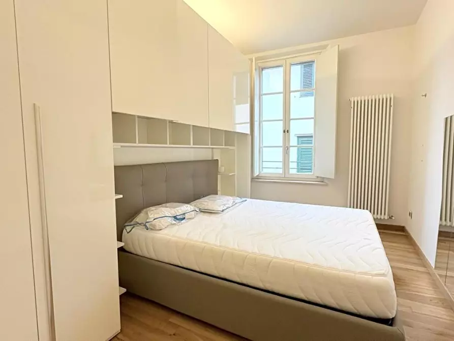 Immagine 18 di Appartamento in vendita  a Lucca