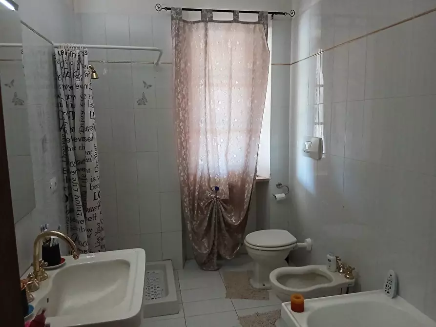 Immagine 9 di Casa colonica in vendita  a Cinigiano