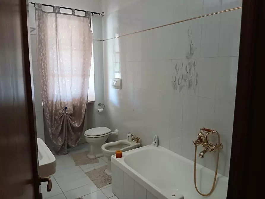 Immagine 6 di Casa colonica in vendita  a Cinigiano