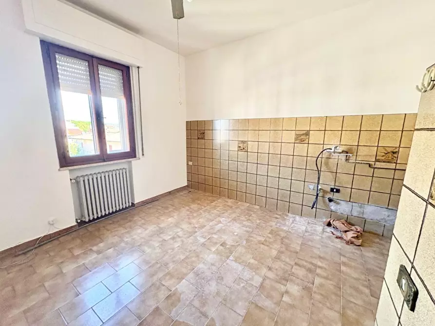 Immagine 2 di Appartamento in vendita  a Empoli