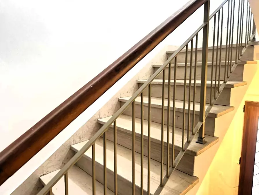 Immagine 21 di Appartamento in vendita  a Empoli