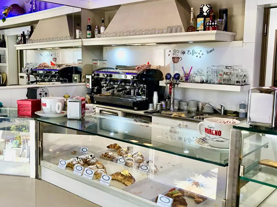 Immagine 3 di Locale commerciale in vendita  a Palermo