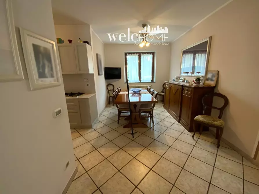 Immagine 26 di Villetta a schiera in vendita  a Campi Bisenzio