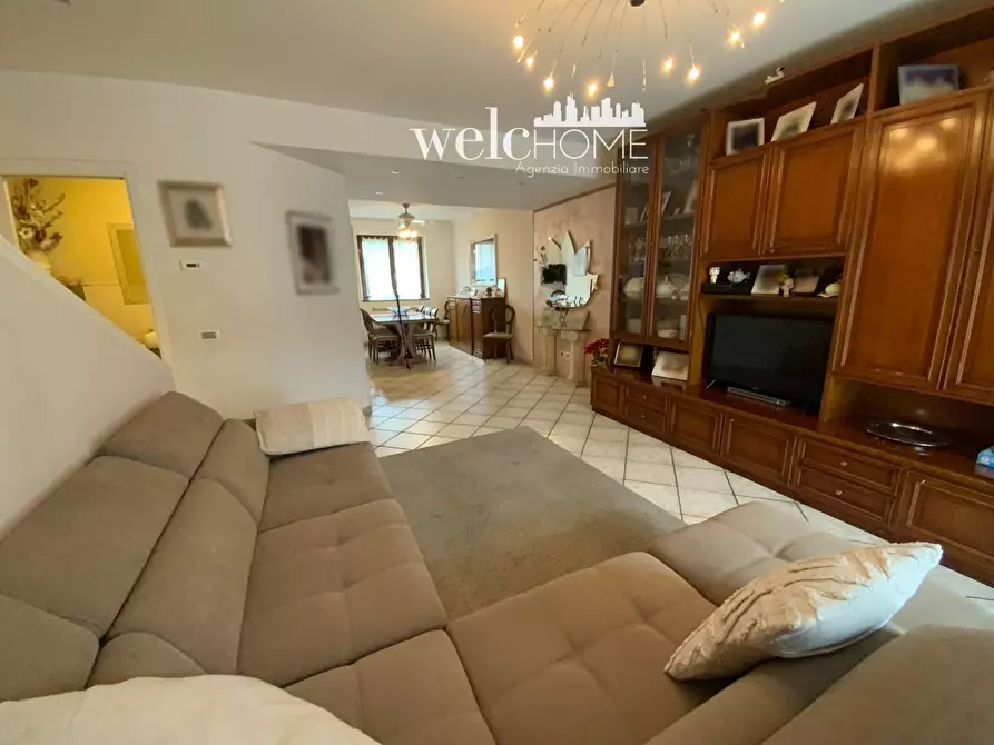 Immagine 23 di Villetta a schiera in vendita  a Campi Bisenzio