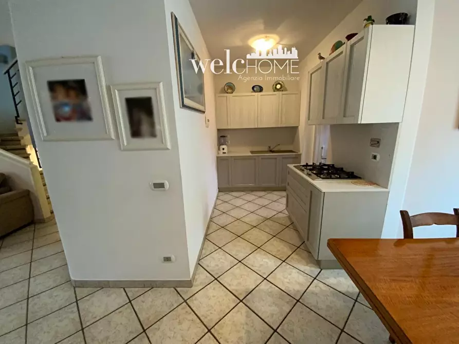 Immagine 6 di Villetta a schiera in vendita  a Campi Bisenzio