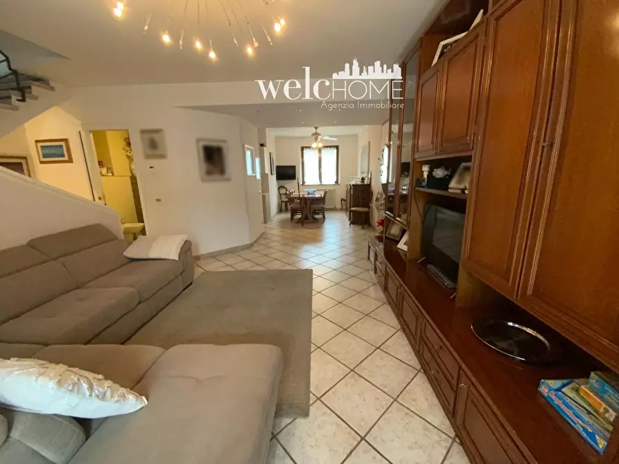 Immagine 3 di Villetta a schiera in vendita  a Campi Bisenzio