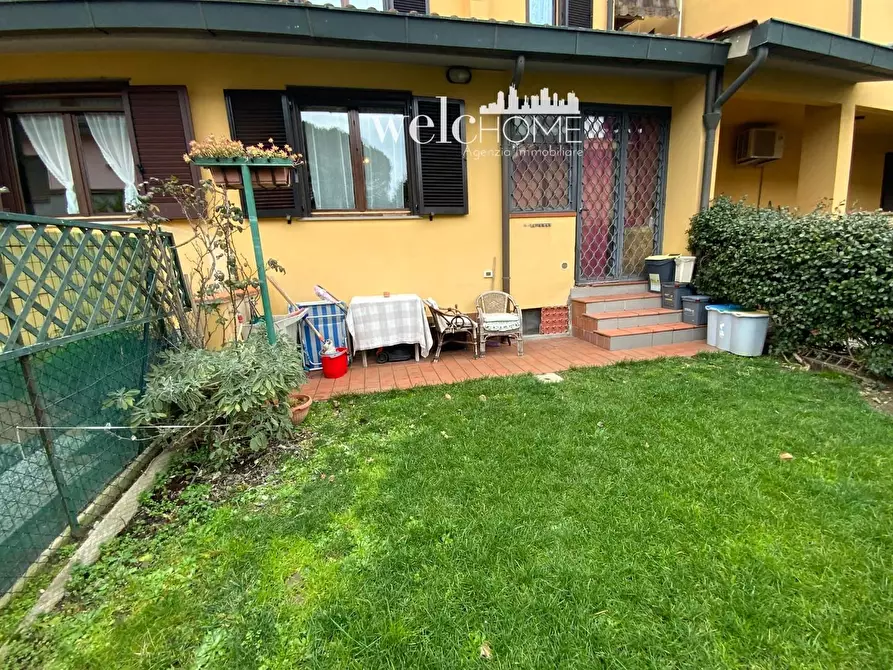 Immagine 33 di Villetta a schiera in vendita  a Campi Bisenzio