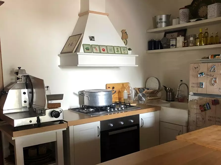 Immagine 15 di Casa semindipendente in vendita  a Cecina