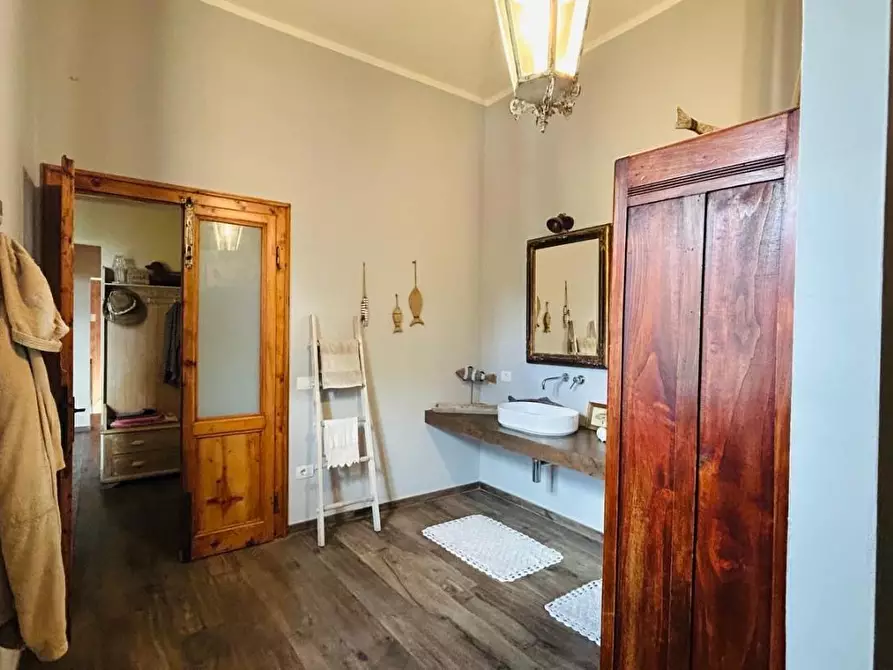 Immagine 28 di Casa semindipendente in vendita  a Cecina