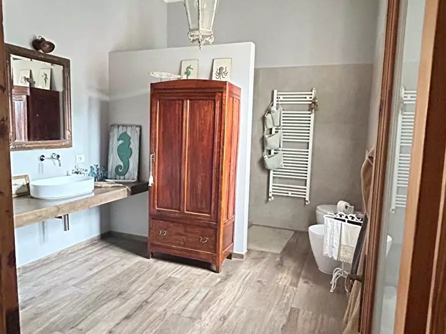 Immagine 58 di Casa semindipendente in vendita  a Cecina