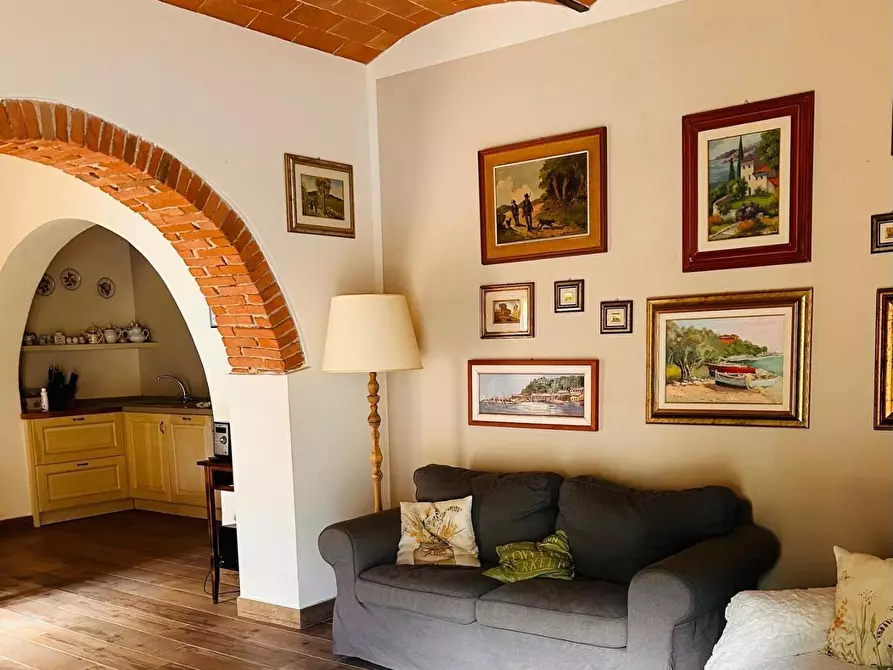 Immagine 53 di Casa semindipendente in vendita  a Cecina